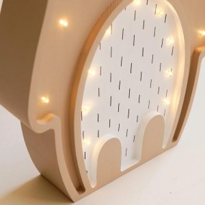 Detské drevené svetlo / stolná lampička do izby na ovládanie