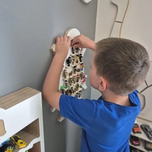 Organizér polička na LEGO figúrky postavičky - polička na LEGO