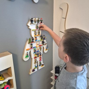 Organizér polička na LEGO figúrky postavičky - polička na LEGO