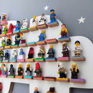 Organizér polička na LEGO figúrky postavičky - polička na LEGO