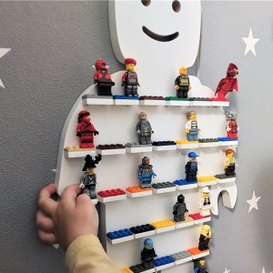 Organizér polička na LEGO figúrky postavičky - model ÚSMEV