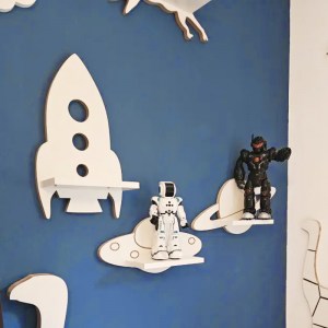 Sada troch poličiek / obláčiky v prevedení VESMÍR - planéta Saturn, UFO a raketa