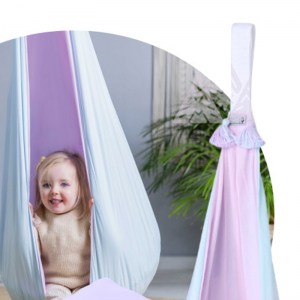 Závesná hojdačka látková do izby - hojdacia kvapka kukla