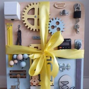 Montessori tabuľa (activity board) pre deti - manipulačná doska
