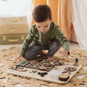 Montessori tabuľa (activity board) pre deti - manipulačná doska