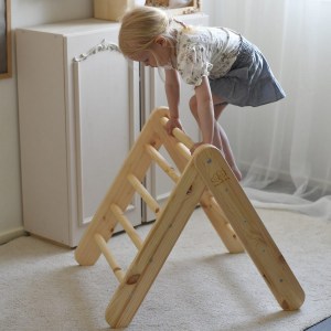 Veľký 4 hranný Montessori Piklerovej triangel (drevený trojuholník)